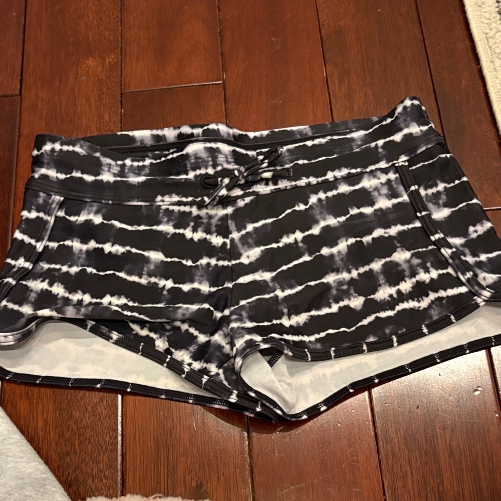 Athleta Black and White Tie-Dye Kids Swim Set - Picture 2 of 6